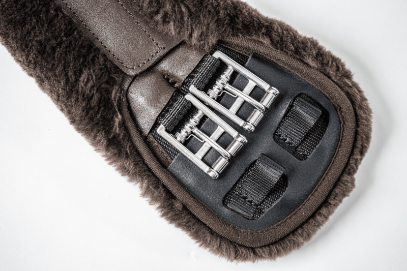 Dressur gjord SLIM-LINE - Crescent brun læder