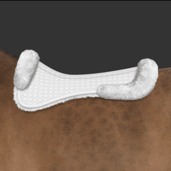 Mattes Pads med lam under, samt begge kanter Hvid Dressur str L
