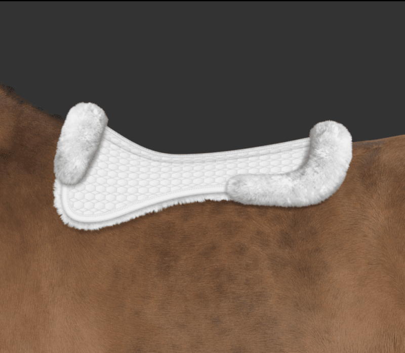 Mattes Pads med lam under, samt begge kanter Hvid Dressur str L