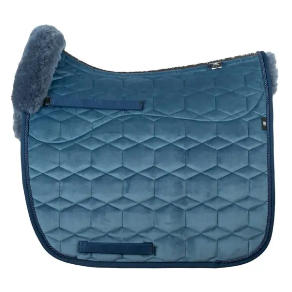 Mattes dressur underlag Velvet  Cornet Blue str L med lamme i front og under