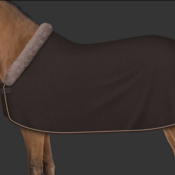 Mattes EHQ Fleecetæppe Brown / Cappuccino med fuld lamme kant i front 150 cm