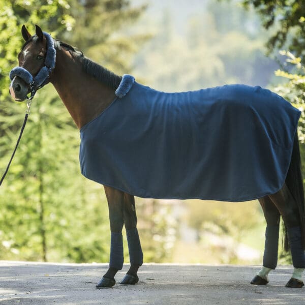 Mattes fleece tæppe navy