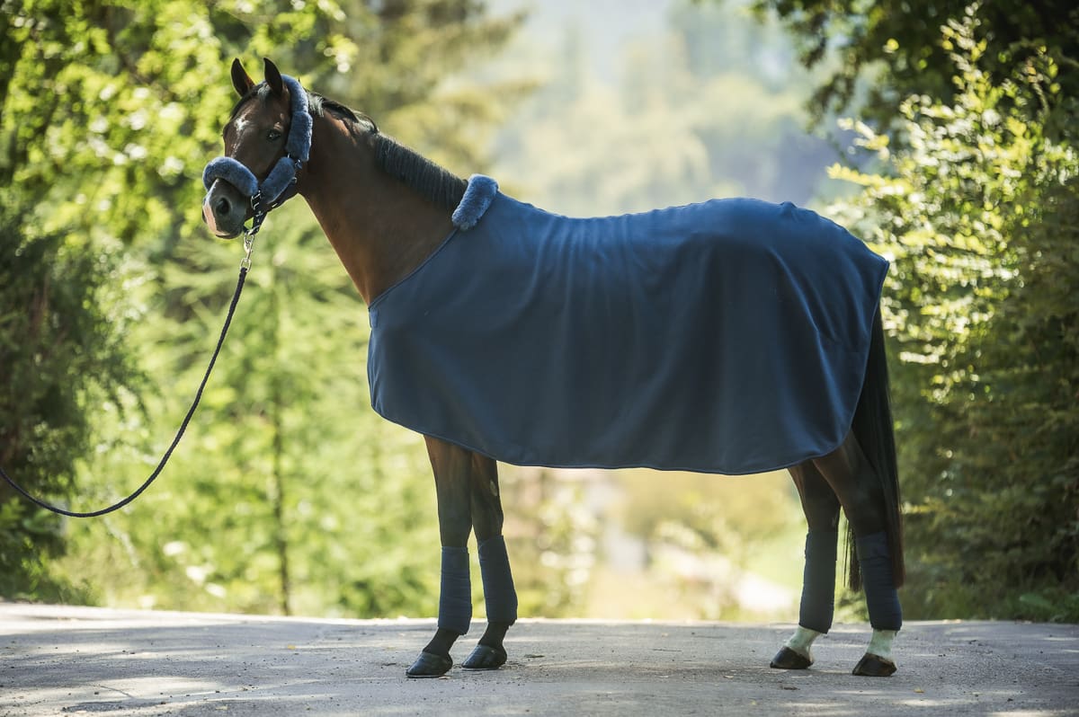 Mattes fleece tæppe navy